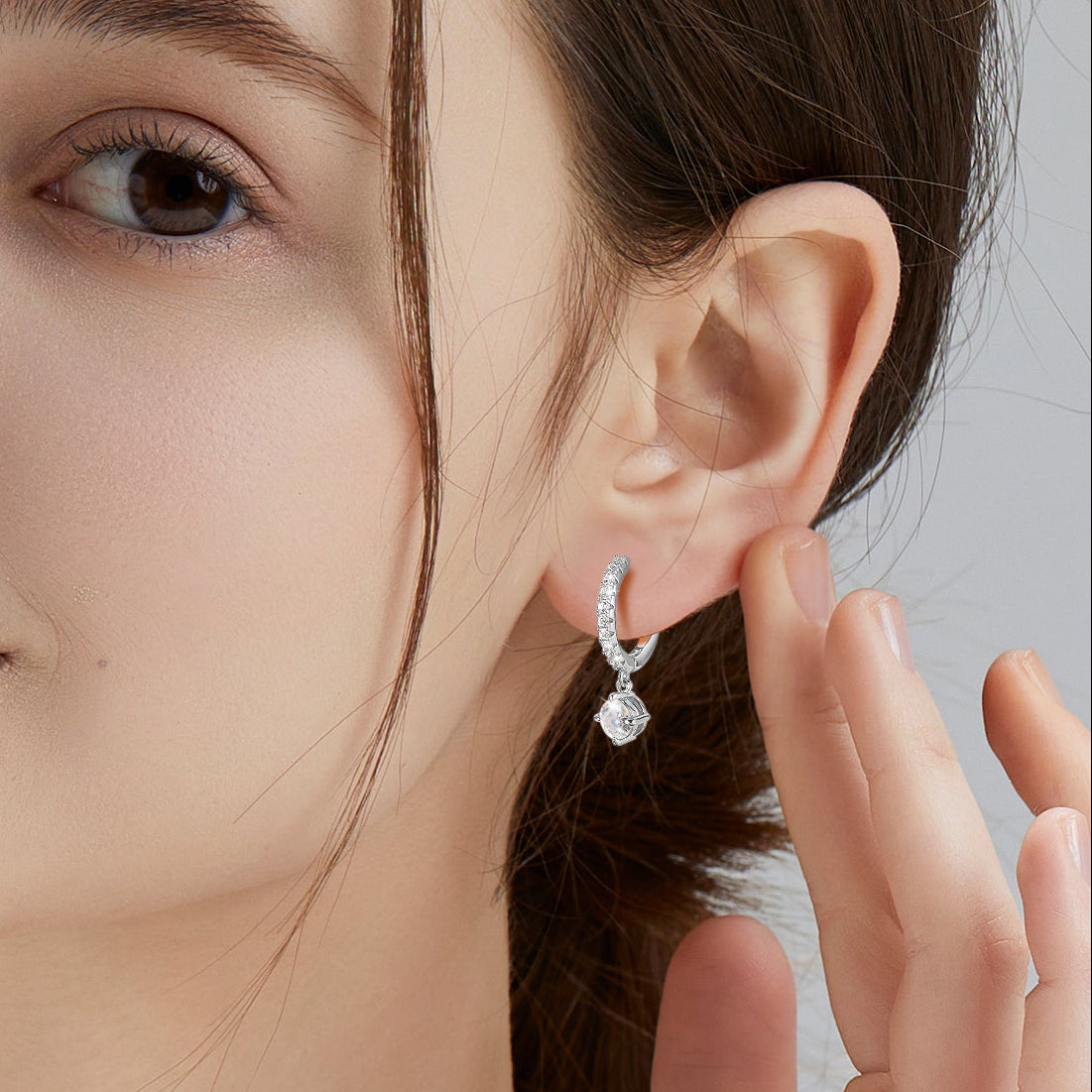 Icedout Dangle Hoop 10mm eyrnalokkar